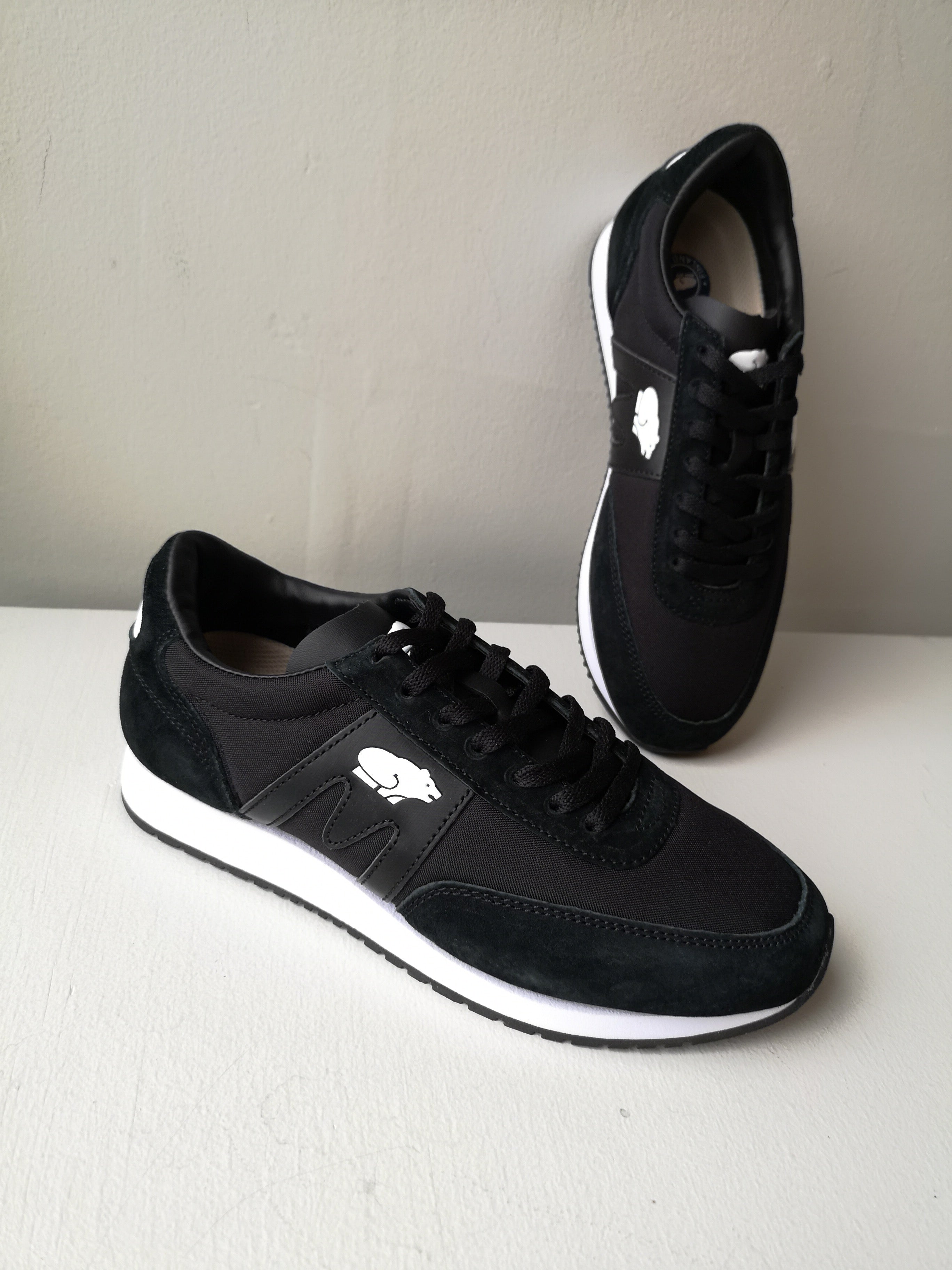 Albatross 82 Sneaker - Black/Black