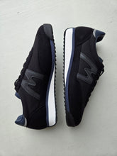 Load image into Gallery viewer, Karhu Mestari Sneaker - Jet Black/India Ink