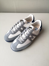 Load image into Gallery viewer, Karhu Mestari Sneaker - True Navy/Silver