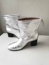 Load image into Gallery viewer, Reike Nen - Drawstring Ankle Boot - Silver