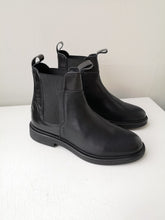 Load image into Gallery viewer, Shoe the Bear - Thyra Chelsea Boot - Black
