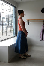 Load image into Gallery viewer, Minimum - Jannah Midi Skirt - Indigo Blue - side
