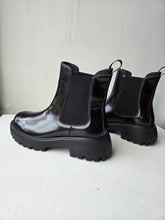Load image into Gallery viewer, Aya Chelsea Boot - Black Patent
