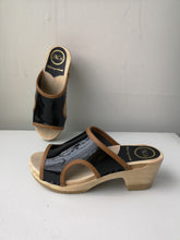 Load image into Gallery viewer, No.6 - Alexis Cut Out Clog on Mid Heel - Black Patent/Brown
