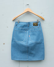 Load image into Gallery viewer, old fashion standards button skirt in light denim - flat back
