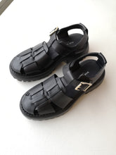 Load image into Gallery viewer, Shoe The Bear Posey Fisherman Sandal - Black
