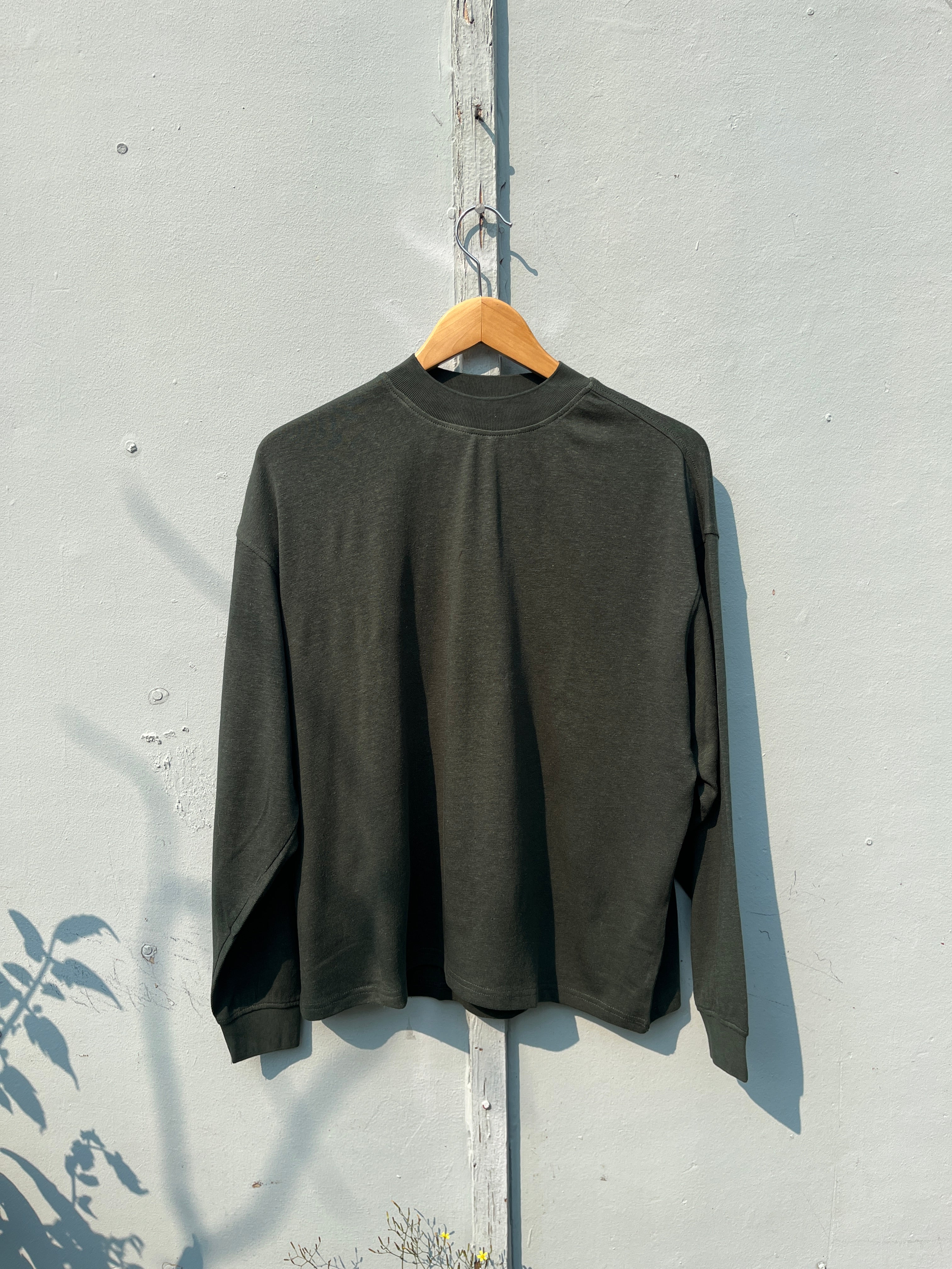 Thinking Mu - Freire Long Sleeve T-Shirt - Bottle Green Hemp
