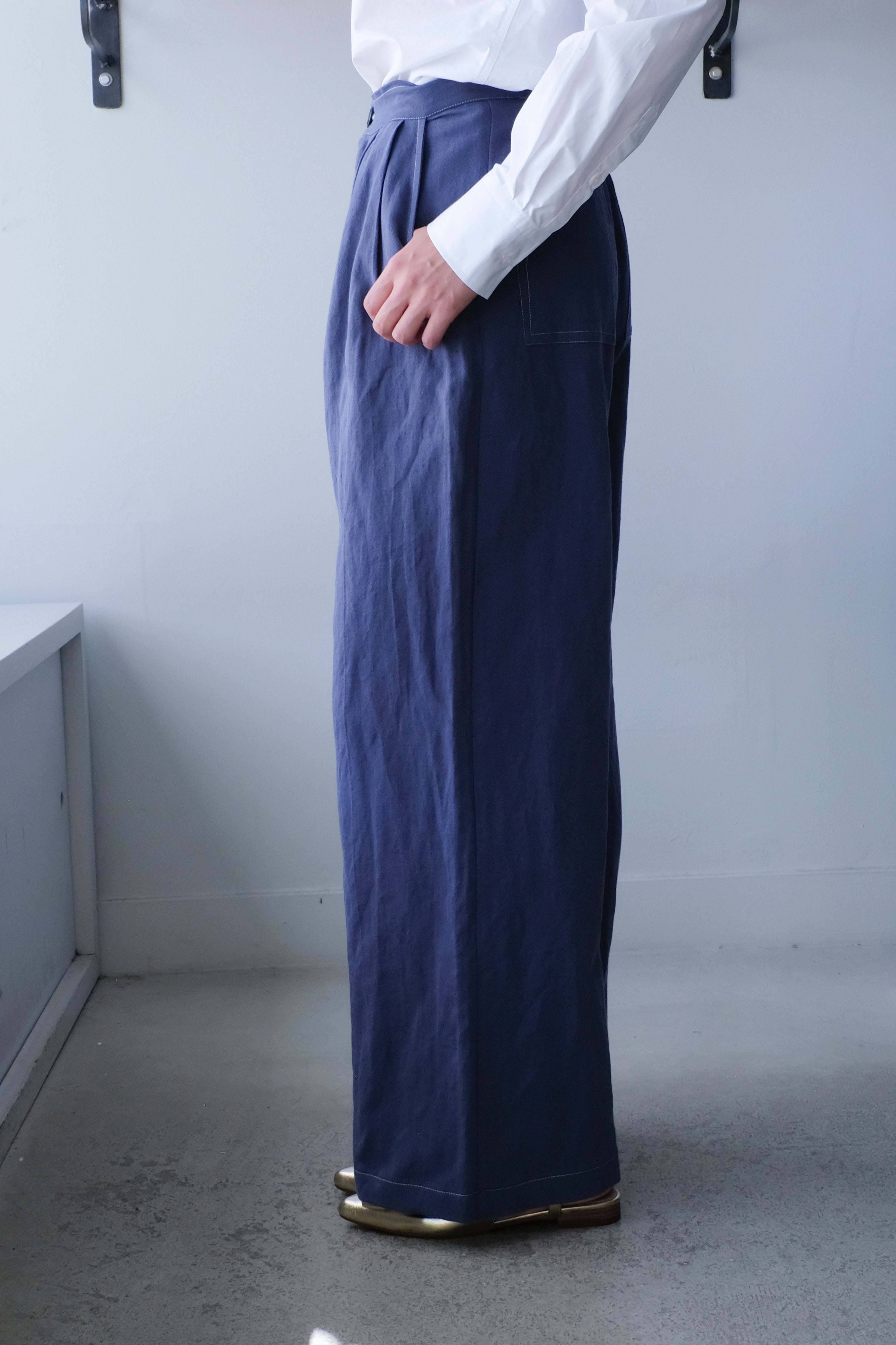 Allison Wonderland - Whistler Pant - Navy - side