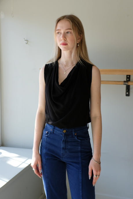 Allison Wonderland - Carr Blouse - Black - front
