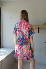 Load image into Gallery viewer, Allison Wonderland - Sandbar Short - Tropical - back
