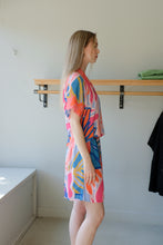 Load image into Gallery viewer, Allison Wonderland - Sandbar Short - Tropical - side
