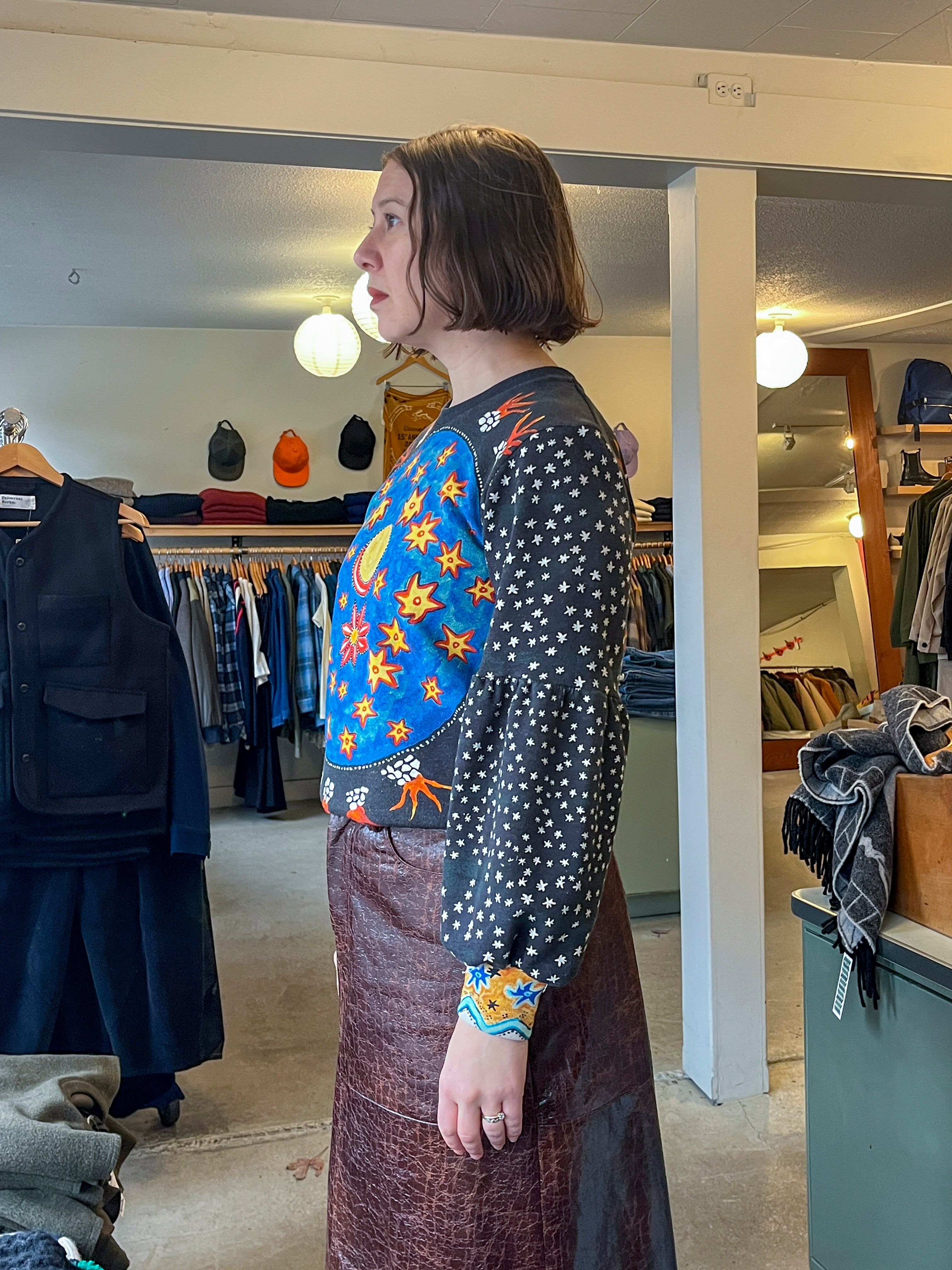 Anntian - Pullover Sweatshirt - Print 3A - side