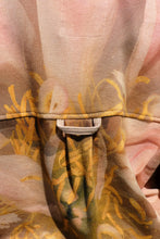 Load image into Gallery viewer, Anntian - Sweatshirt - Print B (Pink Floral) - detail
