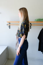 Load image into Gallery viewer, Anntian - Folktop - Print Z (Dark Flower Power) - side
