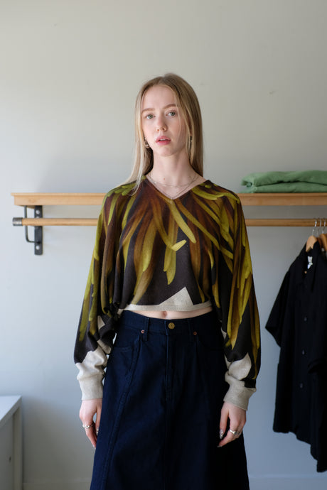 Anntian - Pullover Hemp Top - Print O (Green Floral)) - front