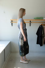 Load image into Gallery viewer, Anntian - Simple Dress - Print T (Reflections Lantern) - side
