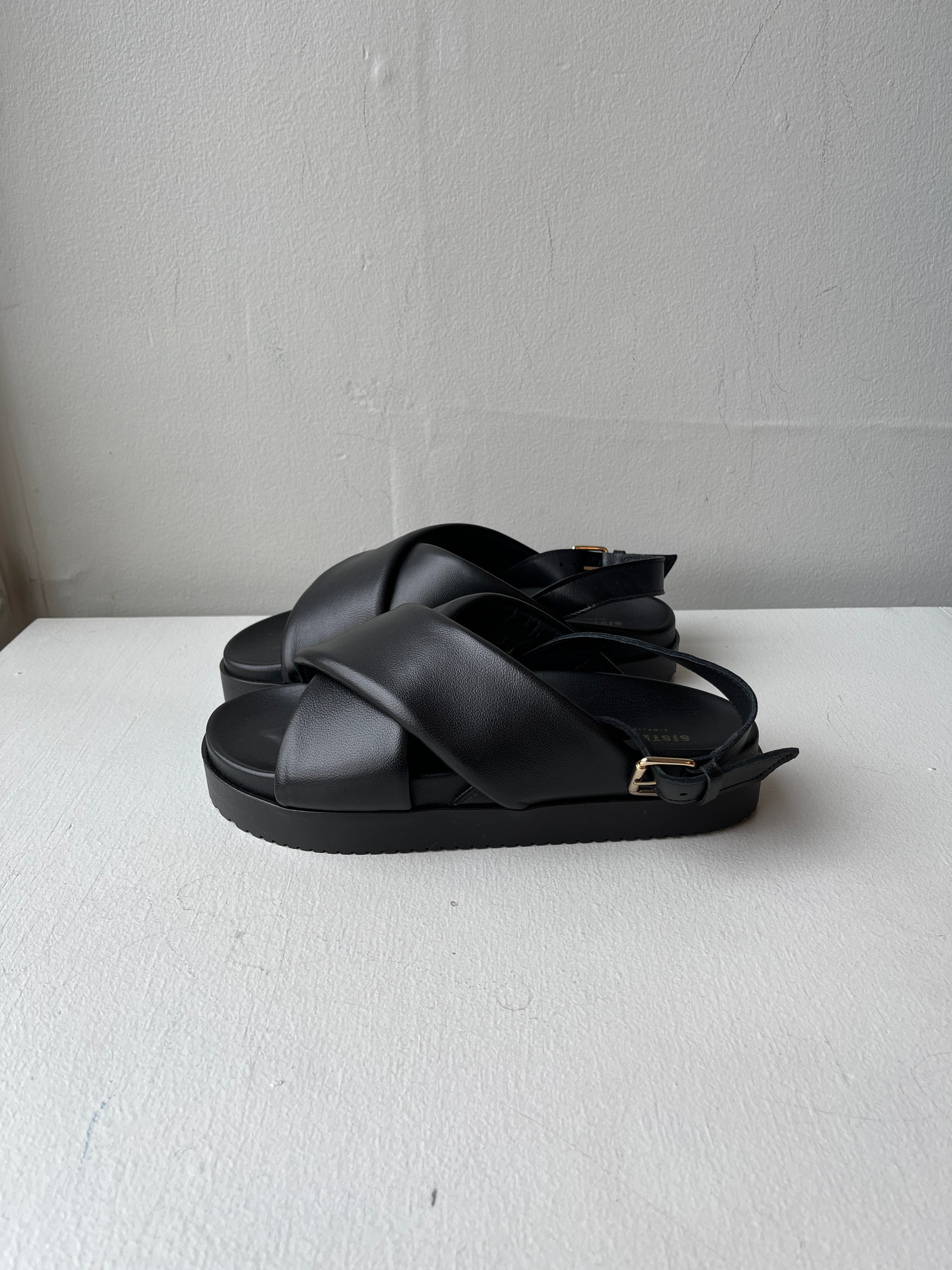 Alina Sandal - Black