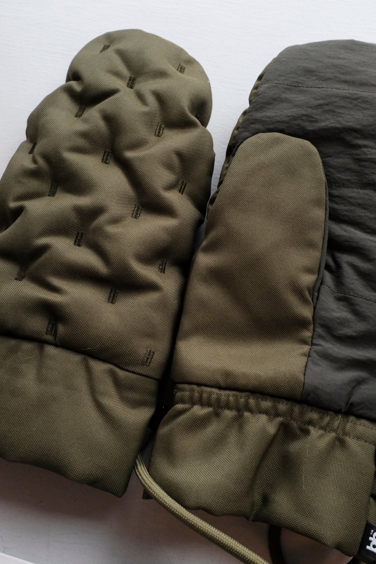 Hanir Quilted Mittens - Various Colours