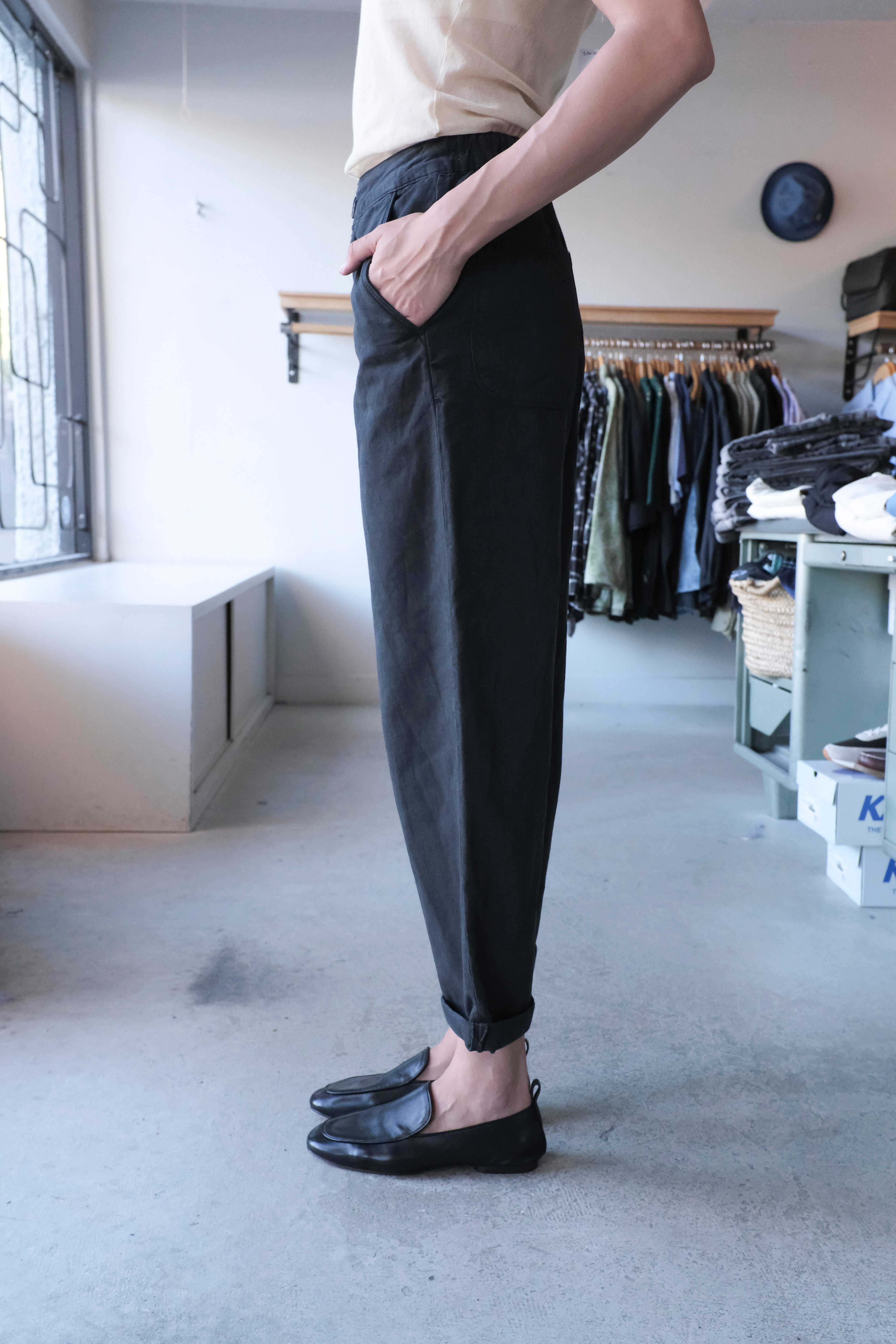 Pasop Relaxed Trousers - Off-Black