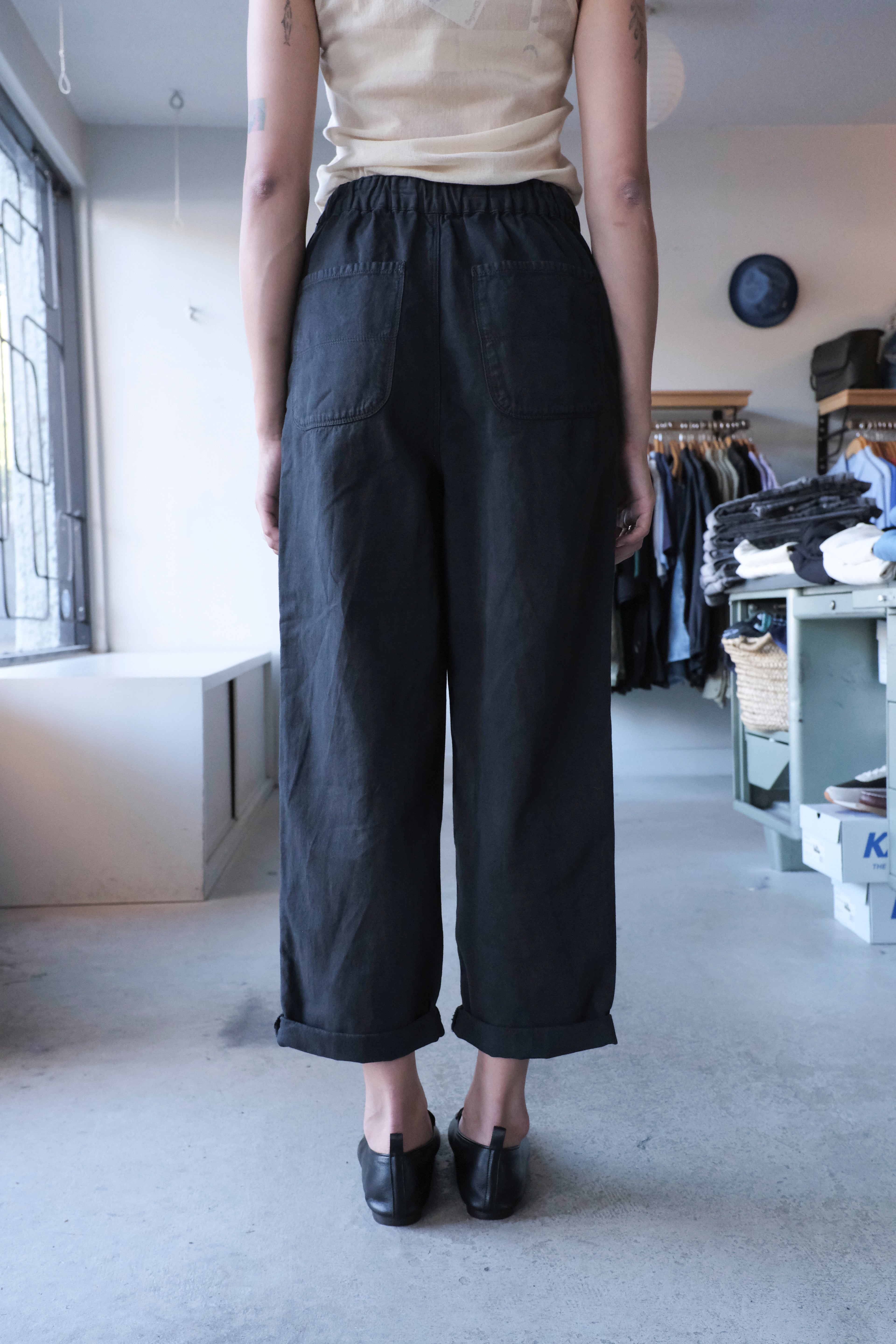 Pasop Relaxed Trousers - Off-Black