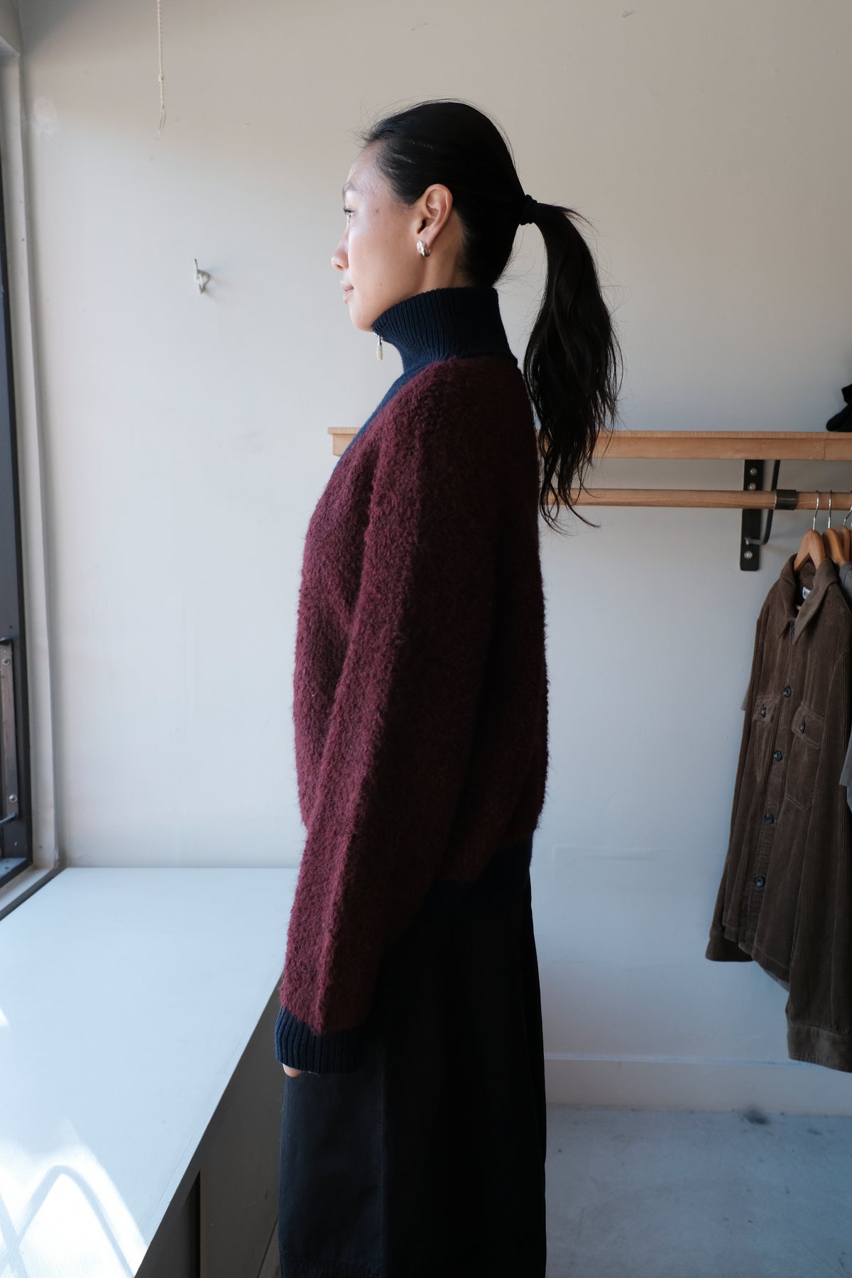 Dooh Zip Turtleneck Sweater - Wine