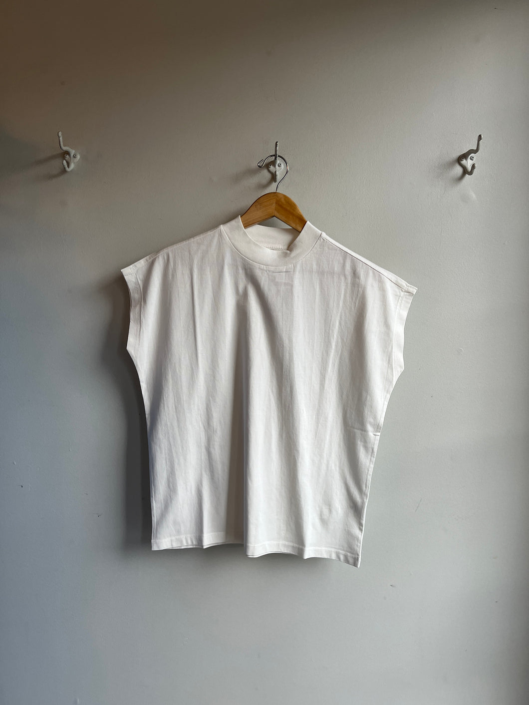 Thinking Mu - Basic Volta Tee - White - front