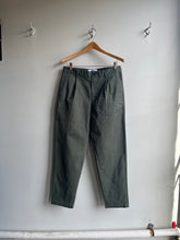 Load image into Gallery viewer, MInimum Bertils Casual Pants - Beetle - front
