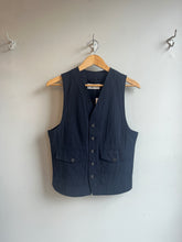 Load image into Gallery viewer, Universal Works - Field Waistcoat - Dark Navy Ospina Cotton - flat front
