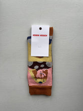 Load image into Gallery viewer, The Intern Socks Femme (36-40) - Brown Coral Faces
