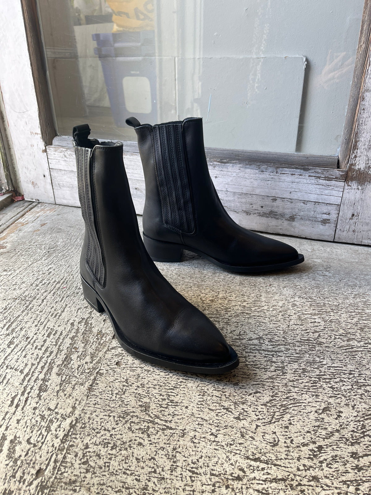 Shani Boot Shani 1 Ankle Boots - Black – Eugene Choo