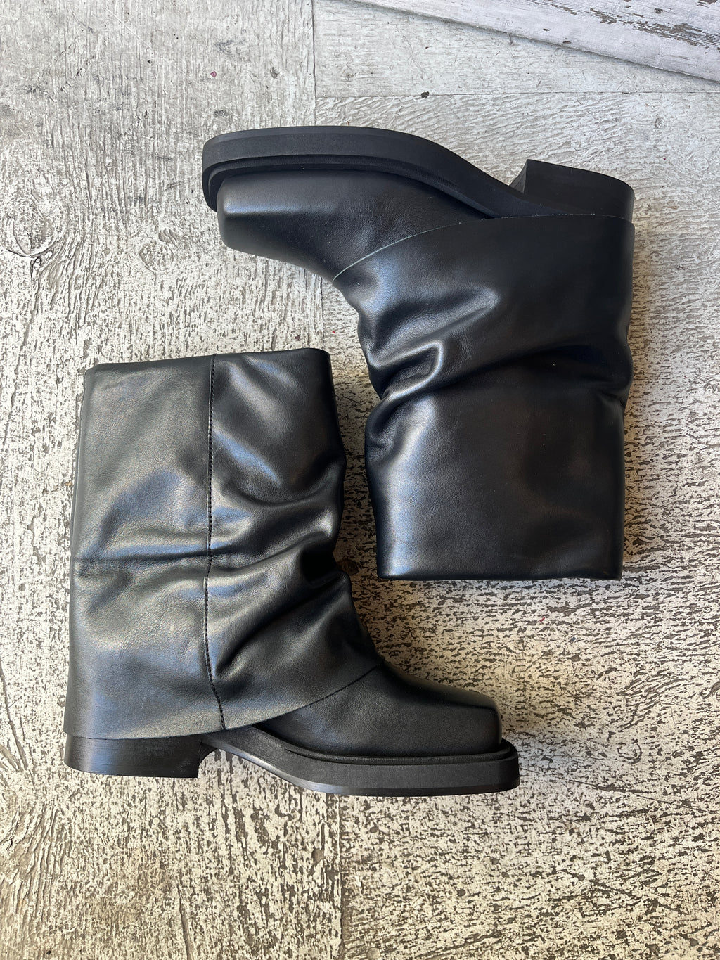 Pavement Edona Ankle Boots - Black