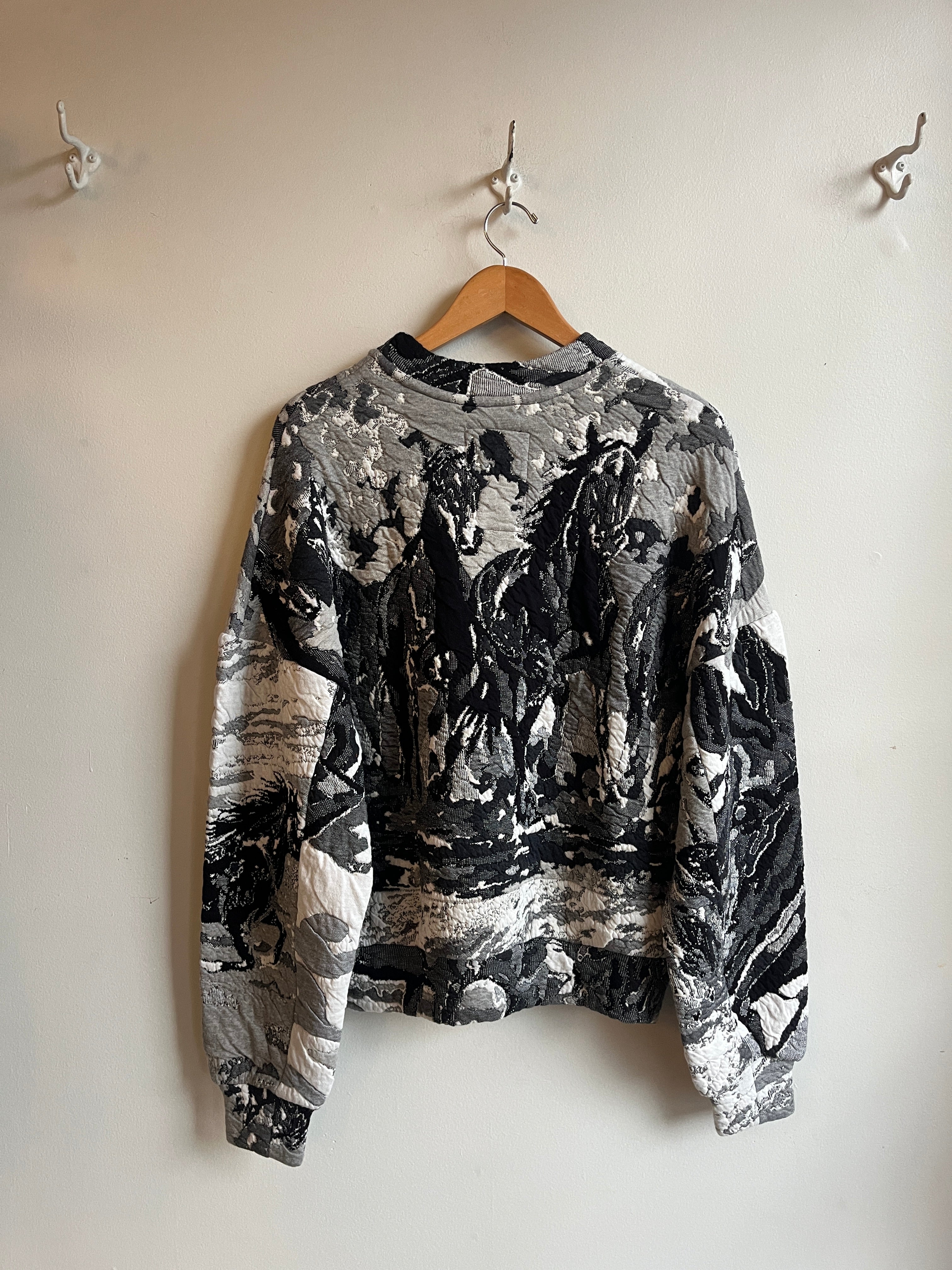 Anntian Horses Sweater - Grey