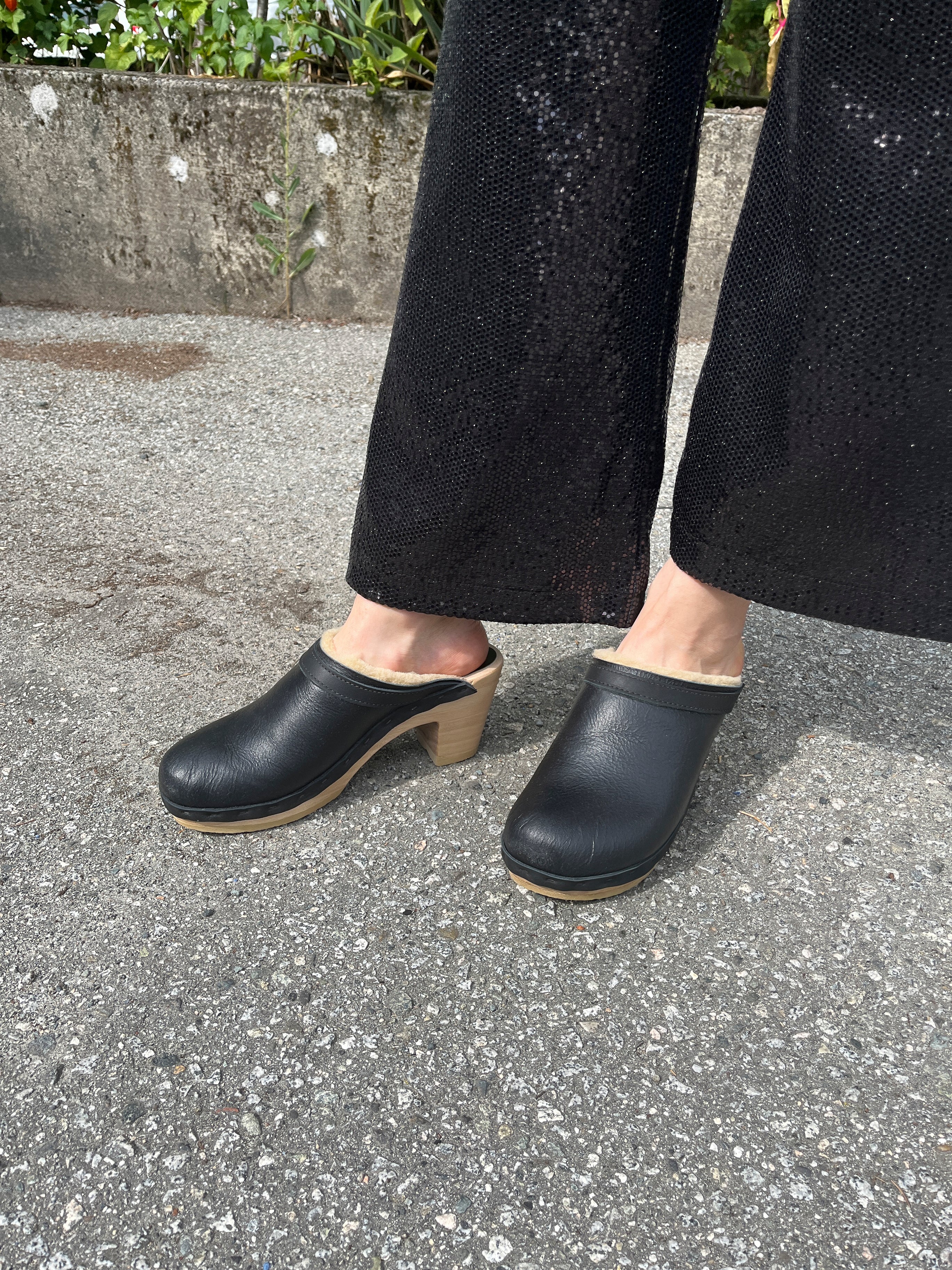 No.6 - Dakota Shearling Clog on High Heel - Ink Aviator - sooo fluffyyyyy