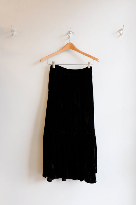 Allison Wonderland - Thornbird Skirt - Black Velvet - Flat front