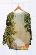 Load image into Gallery viewer, Anntian - Silk Sweatshirt Wide - Print F - flat back
