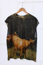 Load image into Gallery viewer, Anntian - Tank T-Shirt - Cattle - flat front
