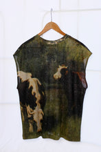 Load image into Gallery viewer, Anntian - Tank T-Shirt - Cattle - flat back
