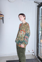 Load image into Gallery viewer, Anntian - Unisex Sweater - Flower Beds - side
