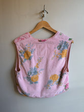 Load image into Gallery viewer, Anntian Upcycling Vest 1960 - Pink - back of Small (b) option
