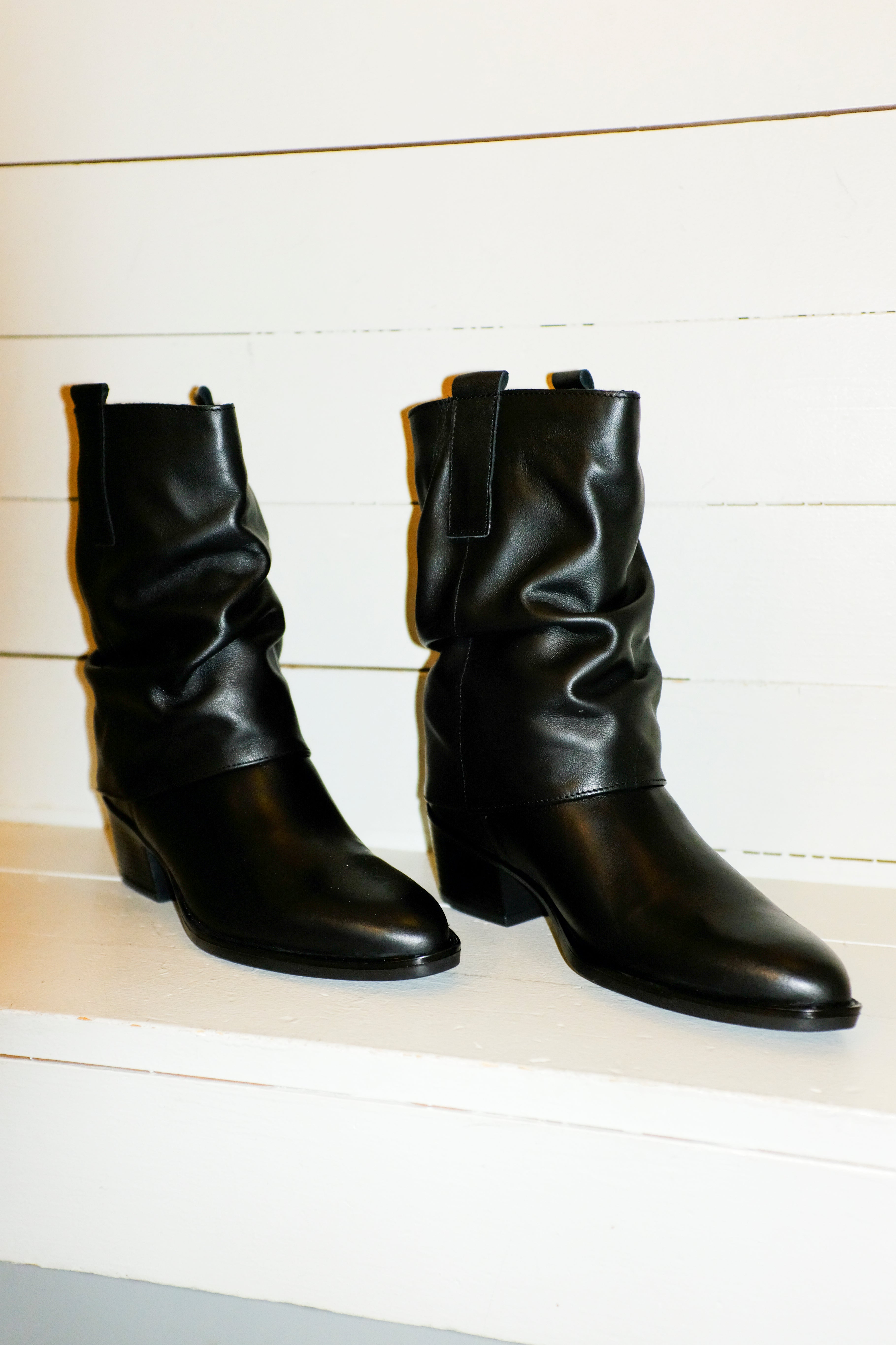 Ateliers Betsy Boot - Black