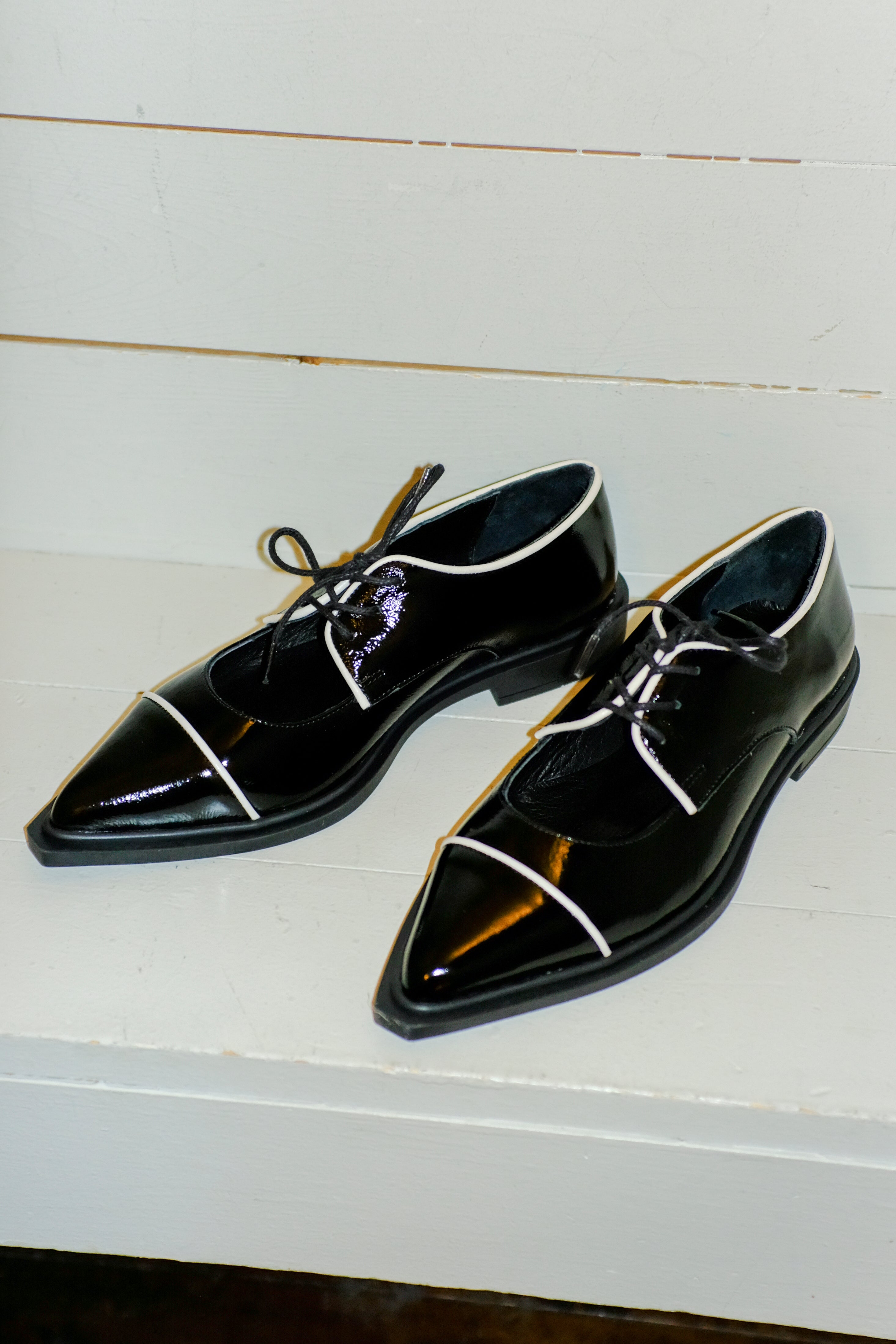 Ateliers Carolina Pointy Shoe - Black/Naplack