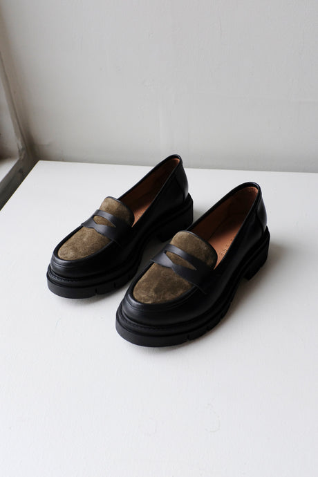 Ateliers - Kain Loafer - Black/Khaki - 45