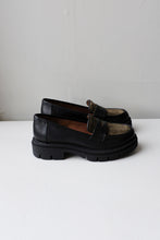 Load image into Gallery viewer, Ateliers - Kain Loafer - Black/Khaki - side
