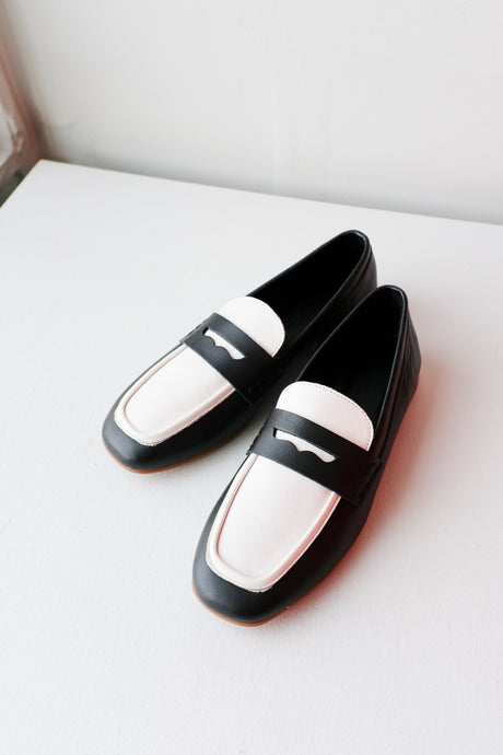Ateliers - Sambora Loafer - Black/Marshmallow - front