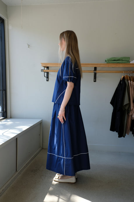 Thinking Mu - Contrast Trim Skirt - Navy Blue - side