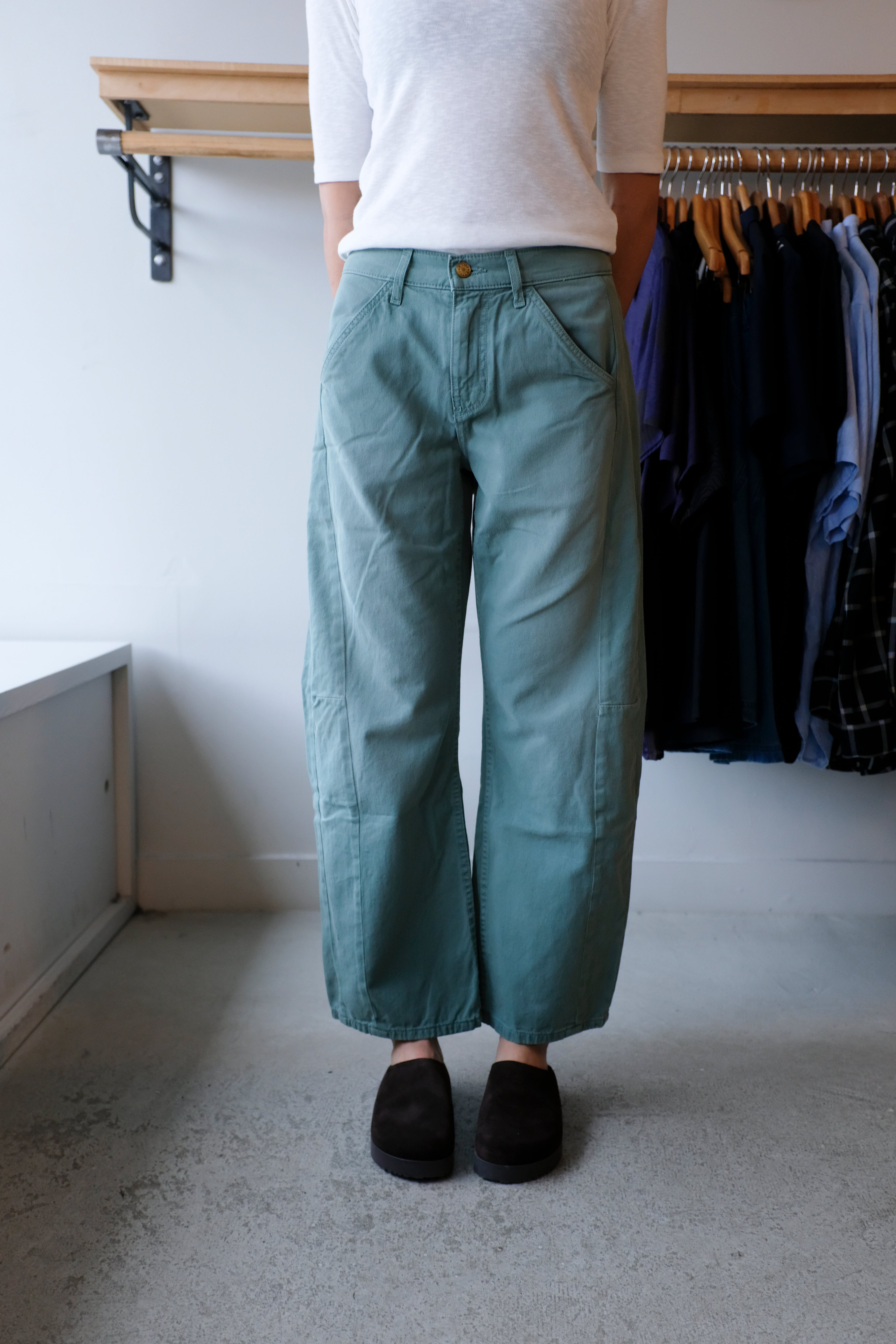 B-sides - Lango Lasso Chino - Lindon Overdye - Front