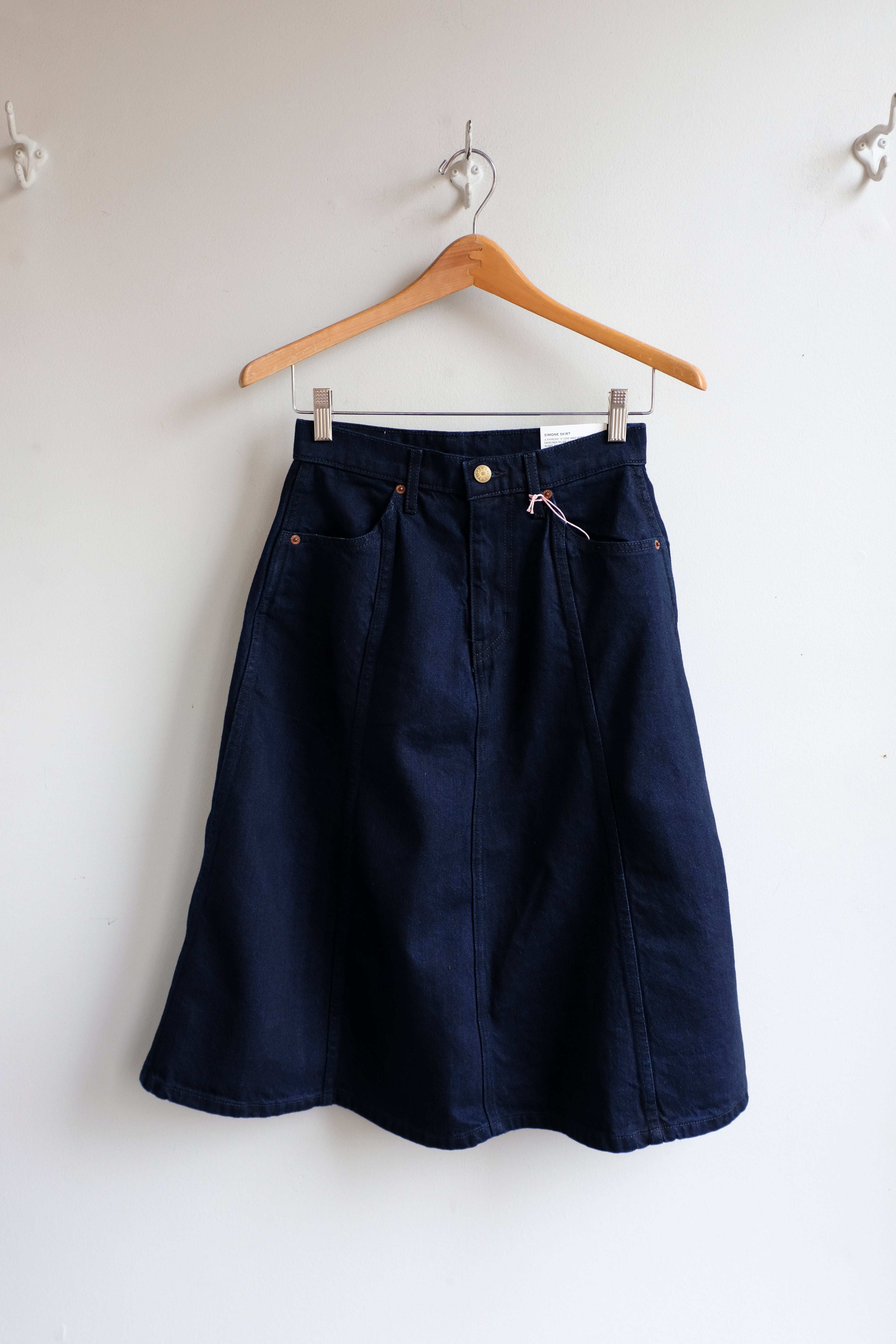 B-sides - Simone Skirt - Indigo Rinse - flat front