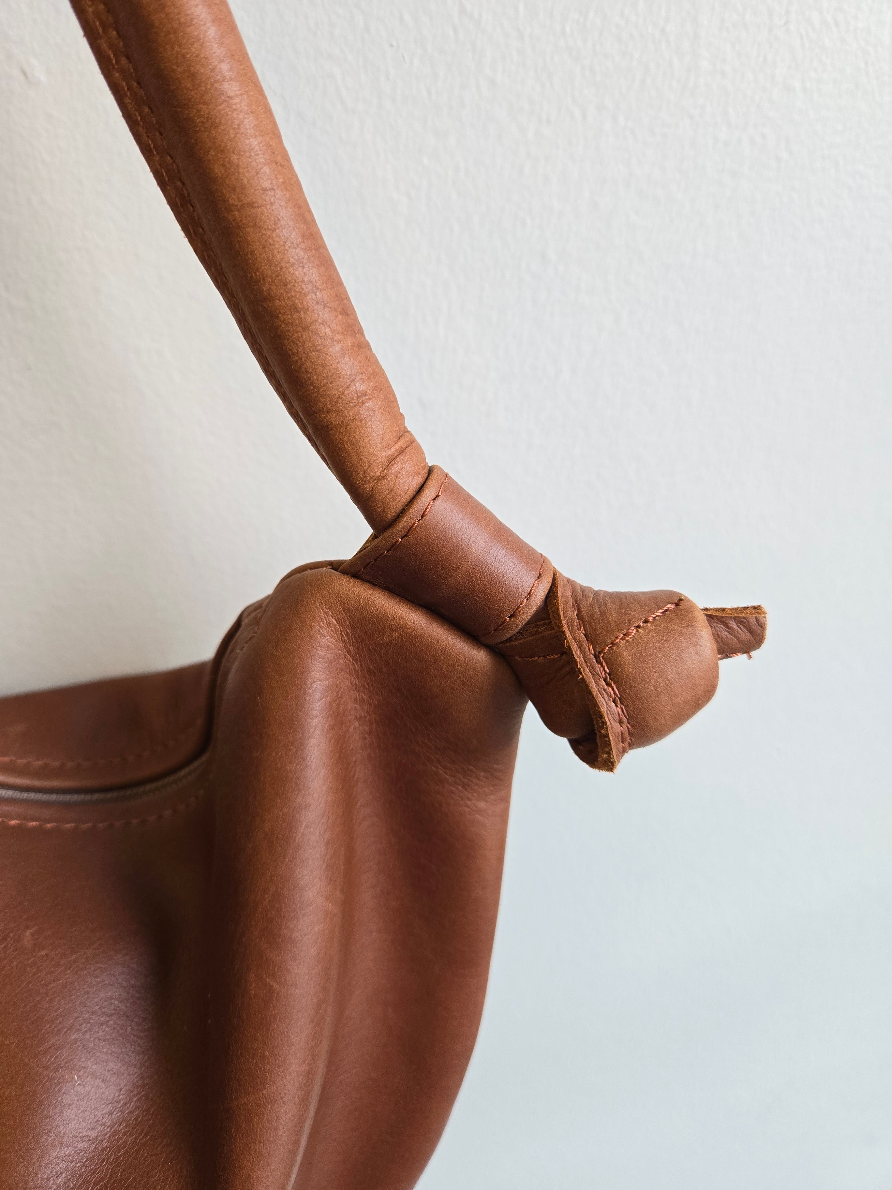 Erin Templeton Crescent Bag - Large Puff Strap details