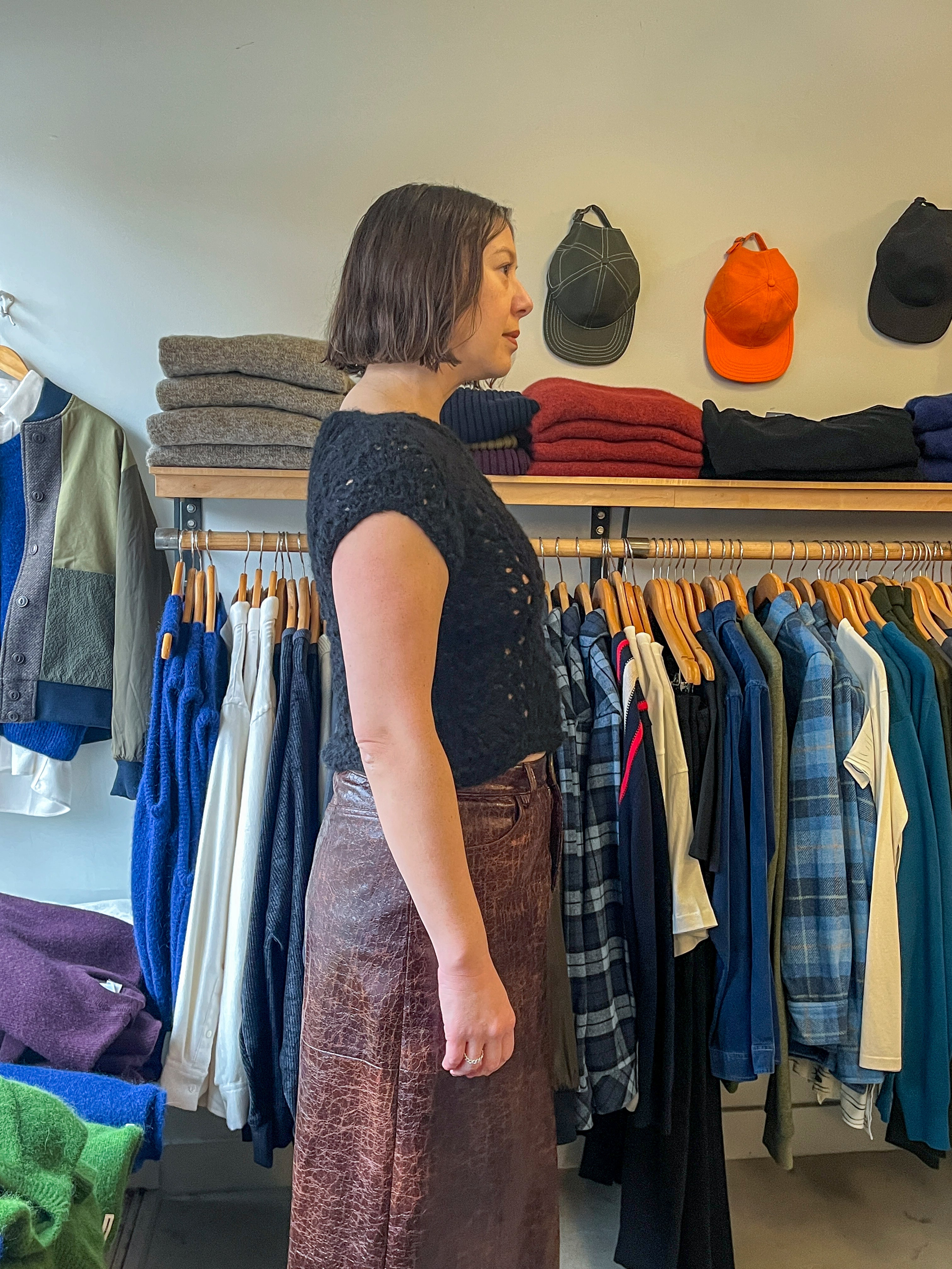 Gudrun Gudrun  - Brot Top - Black (Alpaca) - side