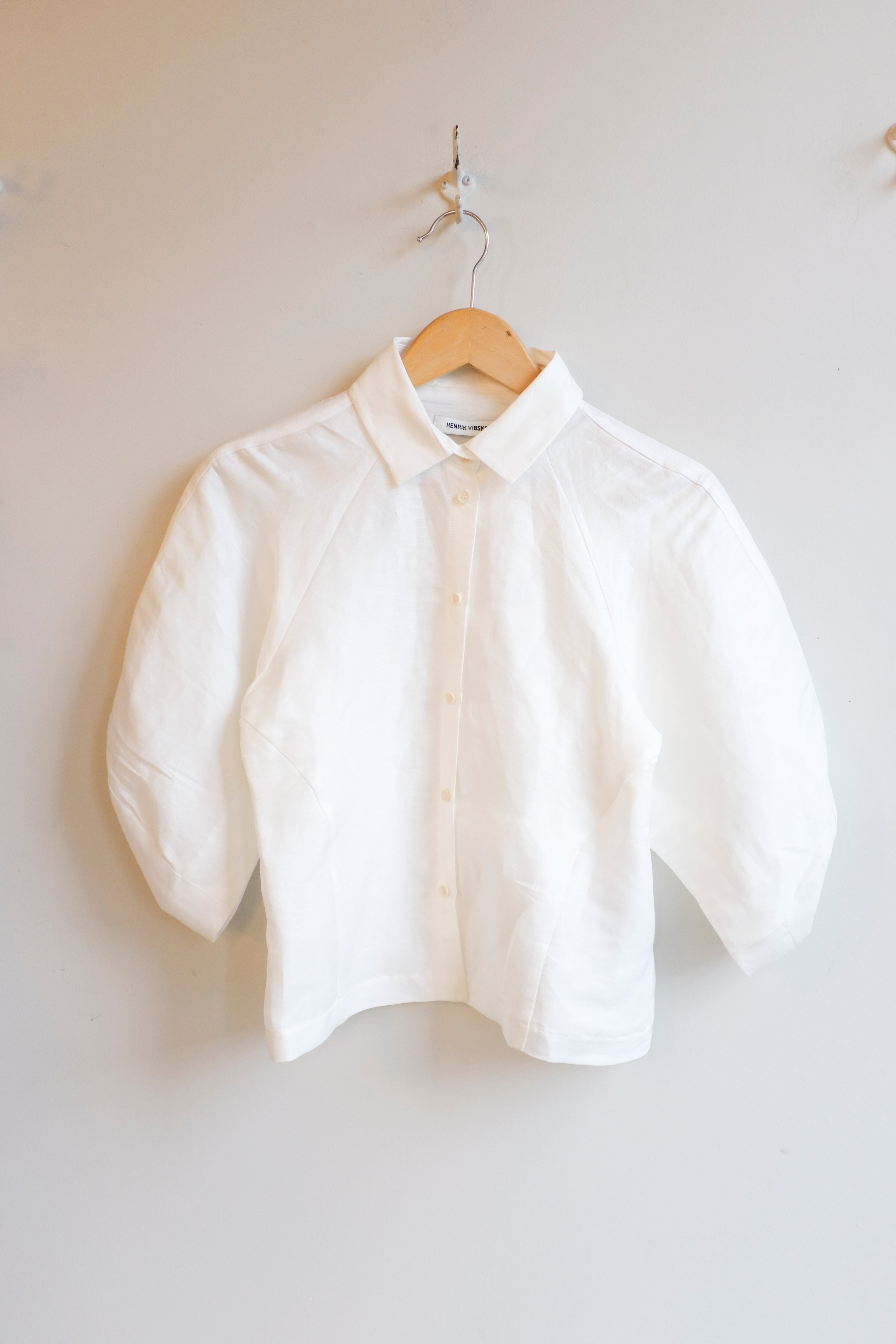 Henrik Vibskov - Case Shirt - White - flat front